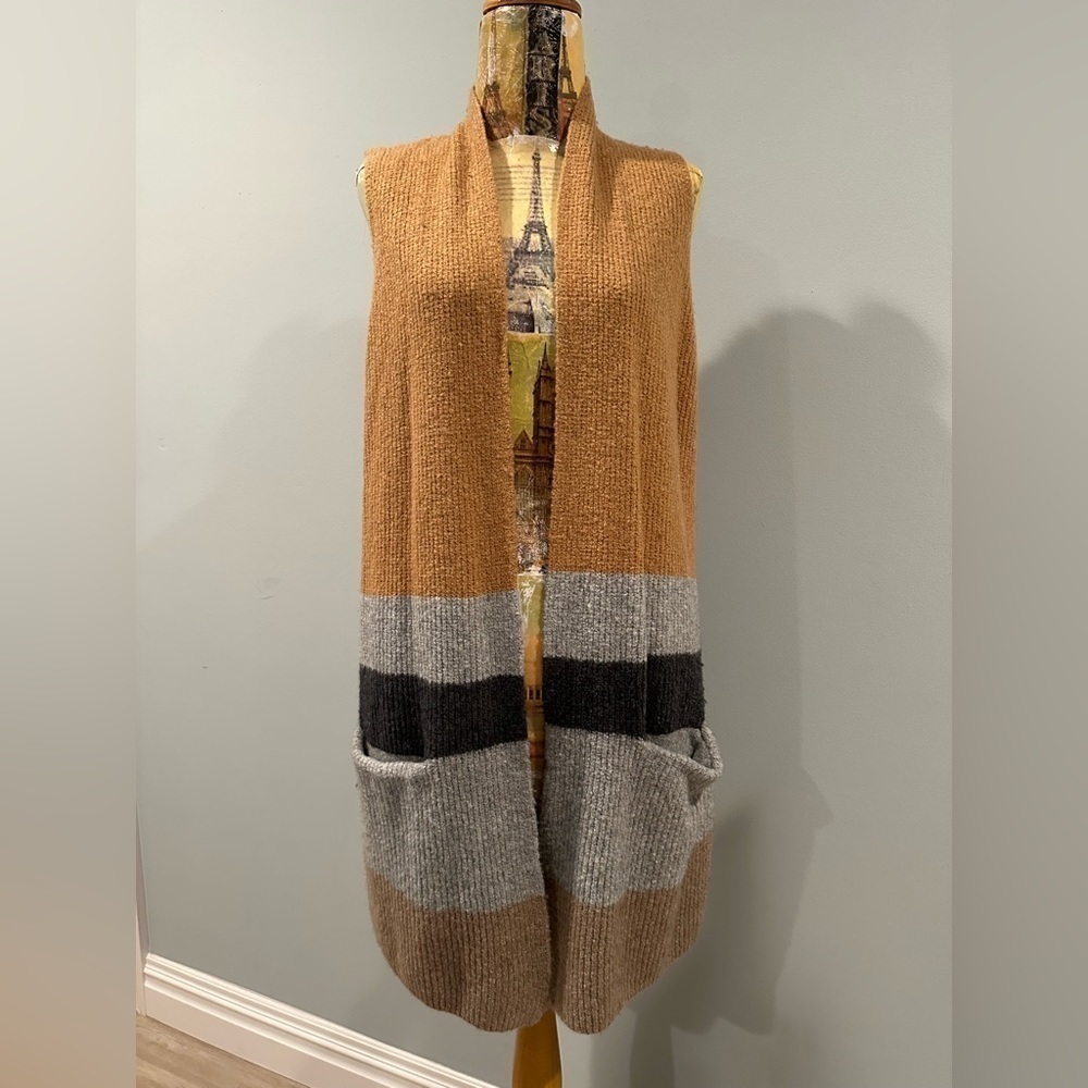Ann Taylor Loft Sleeveless colorblock sweater vest xs/s